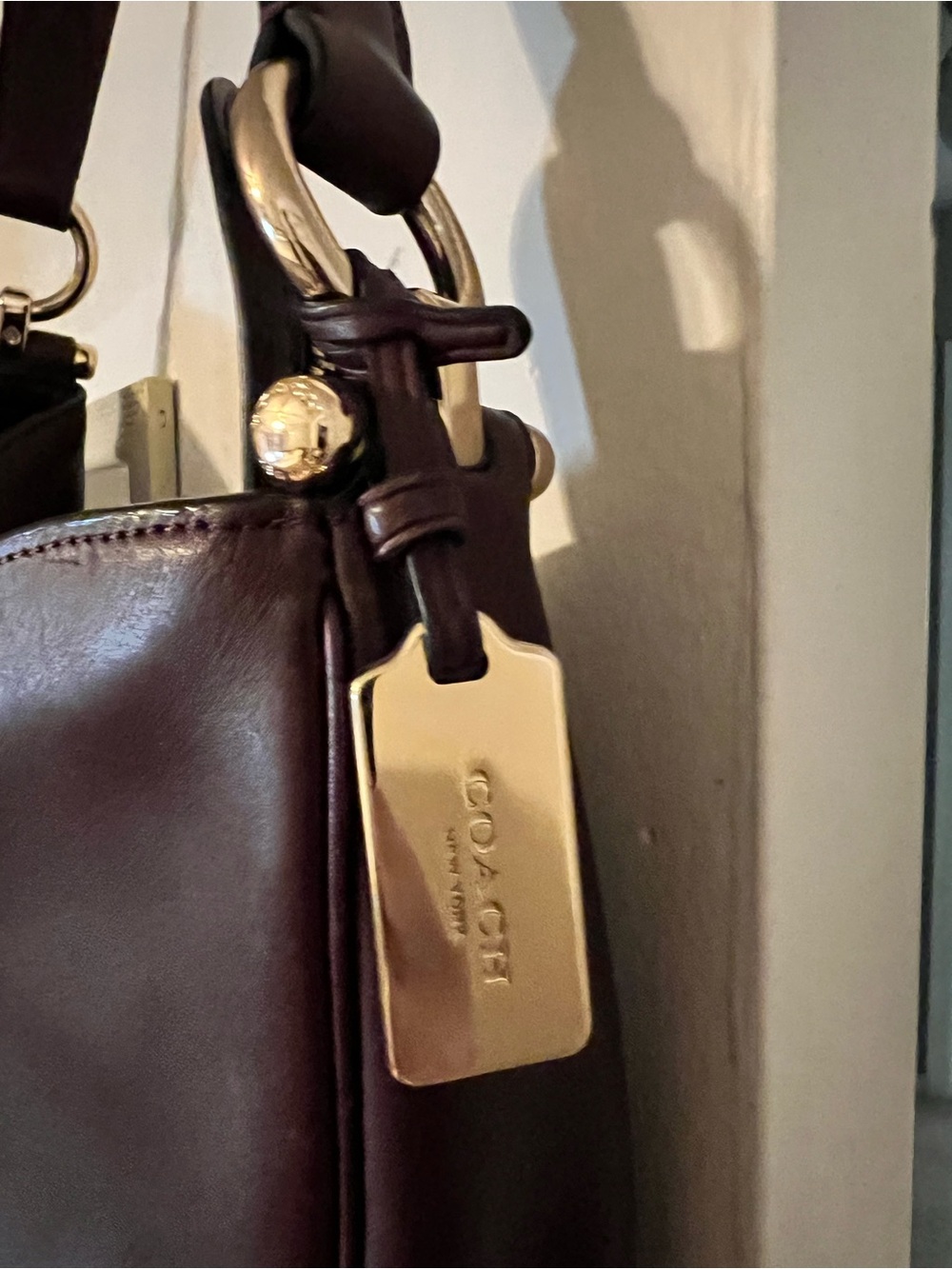 Coach Deep Burgundy Leather Hobo with Gold Hardware - Picture 7 of 14